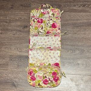 Vera Bradley Pink and Green Quilted hanging Organizer